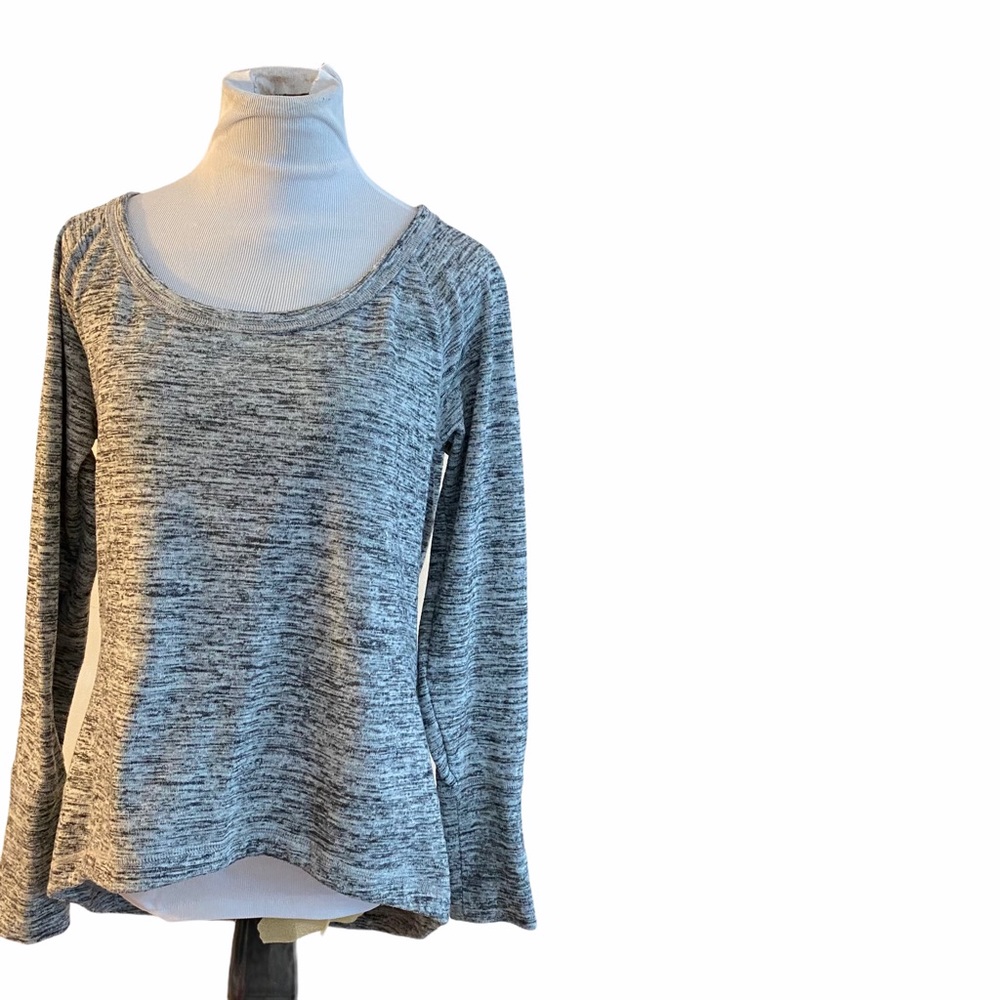 Athleta No Sweatin It Sharkbite Sweatshirt size m - Picture 2 of 7